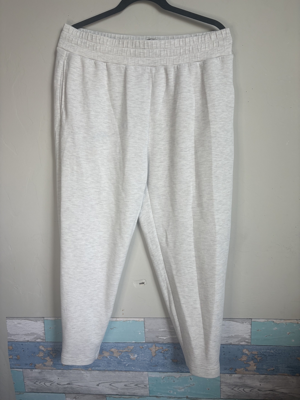 Varley Light Gray Double Soft Slim Knit pants 25 Inch